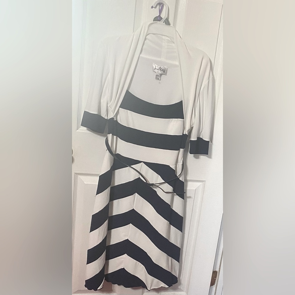Joseph Ribkoff ladies fully lined belted dress; size: 12